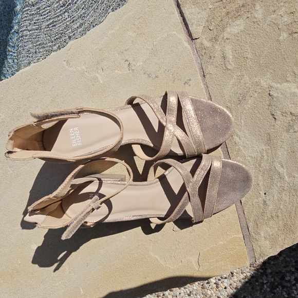 Eileen Fisher Jazzy Heel Sandals  Gold Platinum Leather Block Strap 9 - Picture 14 of 16